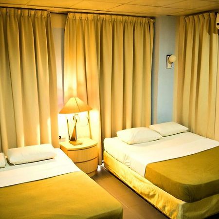 Golden Leaf Boutique Hotel Джохор-Бару Екстер'єр фото