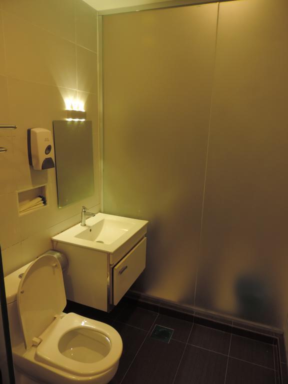 Golden Leaf Boutique Hotel Джохор-Бару Екстер'єр фото