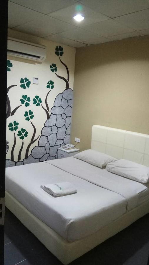 Golden Leaf Boutique Hotel Джохор-Бару Екстер'єр фото